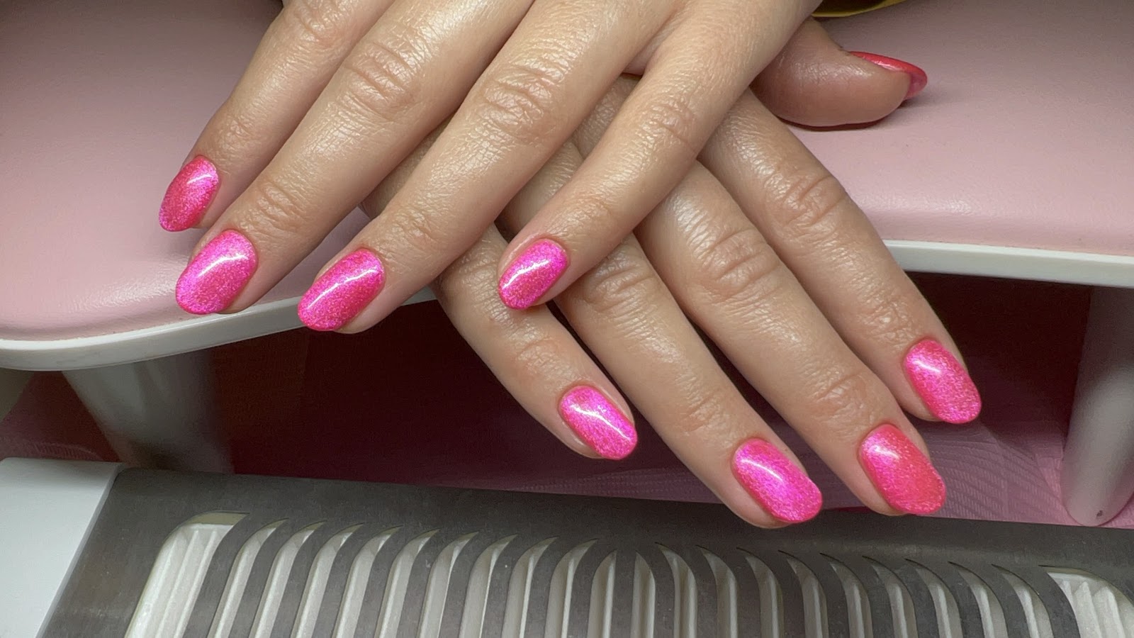 Laura’s Nail Lounge nail photo 4